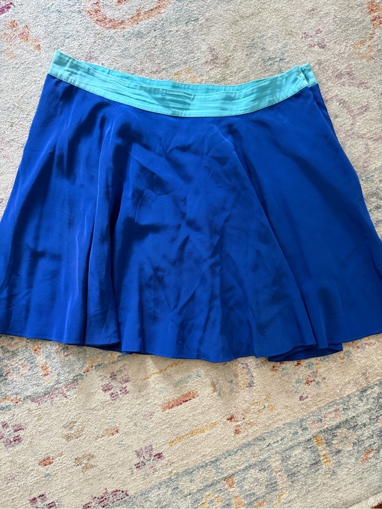 Madison Marcus Dresses & Skirts - 100 percent silk skirt